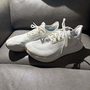 EUC MEN’S FLUX FOOTWEAR ADAPT SIZE 10.5 WHITE LACE UP SNEAKERS RUNNING TRAINING